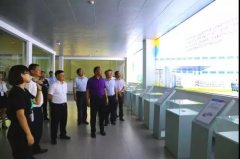 新疆若羌縣委副書記、縣長艾山江帶領(lǐng)考察團(tuán)走